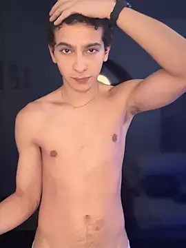 cybercosmiiic online show from February 2025 07:09:01 PM