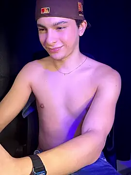 cybercosmiiic online show from January 2026 01:51:01 AM