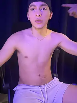 cybercosmiiic online show from February 2026 07:12:01 PM