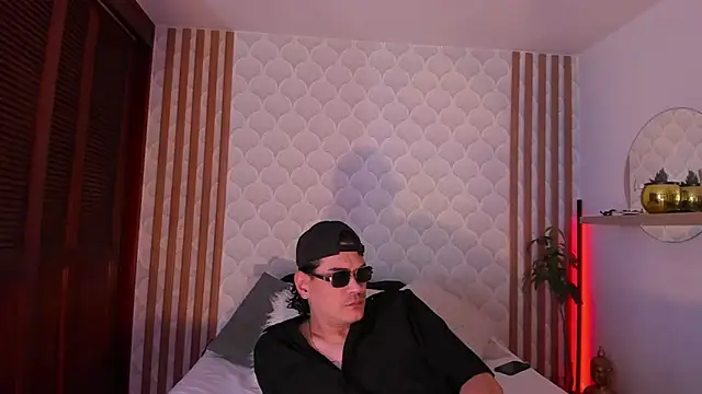 Snapshot of PamelaReall chatting on February 2026 07:49:01 AM PamelaReall online show from February 2026 07:49:01 AM