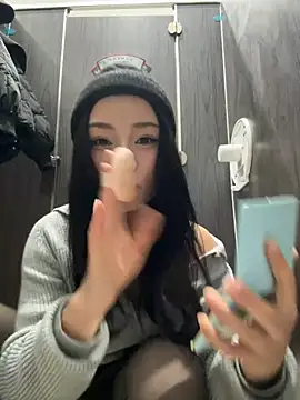 Snapshot of Asia-Melody chatting on February 2025 11:33:01 AM Asia-Melody online show from February 2025 11:33:01 AM