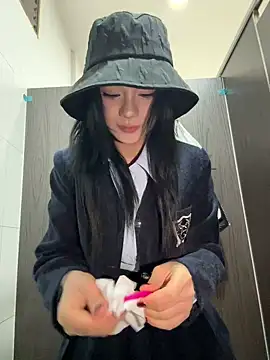 Snapshot of Asia-Melody chatting on March 2025 05:52:02 AM Asia-Melody online show from March 2025 05:52:02 AM