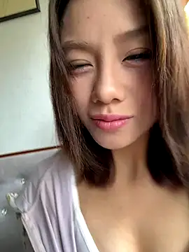 Snapshot of Asia-Melody chatting on October 2025 03:59:01 AM Asia-Melody online show from October 2025 03:59:01 AM