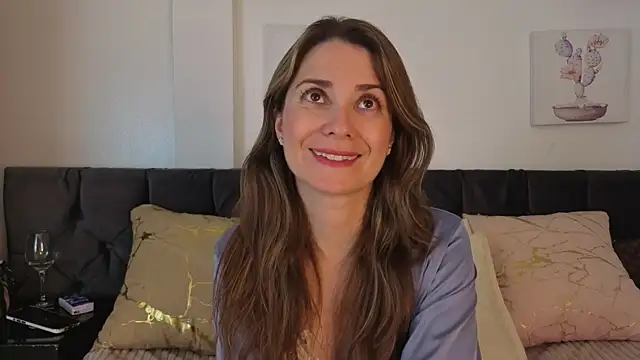 Natasha Kinski online show from September 2025 07:58:02 PM