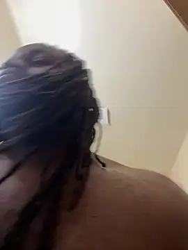 saddlewalker35 online show from February 2025 03:18:01 PM