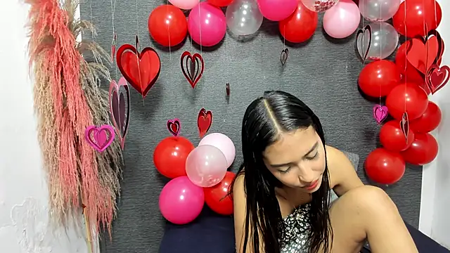 Snapshot of monse_02 chatting on February 2025 02:00:02 PM monse 02 online show from February 2025 02:00:02 PM