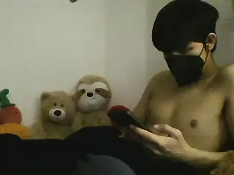 Snapshot of Dennis_2024 chatting on February 2025 10:28:02 PM Dennis 2024 online show from February 2025 10:28:02 PM