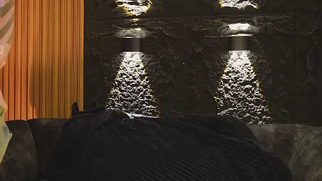 DannSaenz online show from October 2025 01:14:01 PM