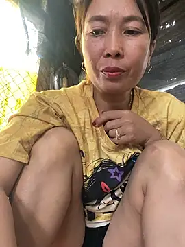 Linaannn online show from January 2026 03:00:02 AM