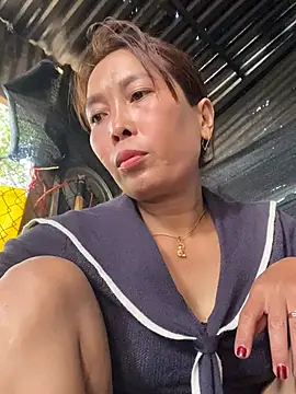 Linaannn online show from February 2026 07:48:01 AM