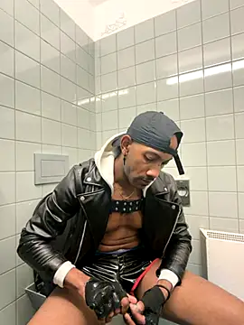 Snapshot of esteraulxxx chatting on October 2025 02:10:01 AM esteraulxxx online show from October 2025 02:10:01 AM