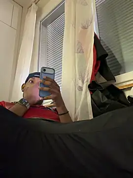 Snapshot of esteraulxxx chatting on November 2025 12:05:02 PM esteraulxxx online show from November 2025 12:05:02 PM