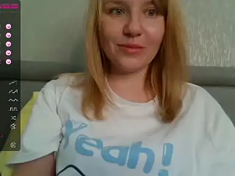 Snapshot of urbadkitty chatting on March 2025 07:02:02 AM urbadkitty online show from March 2025 07:02:02 AM
