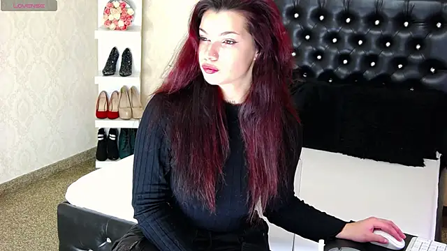 Allisonn223 online show from October 2025 01:28:01 PM