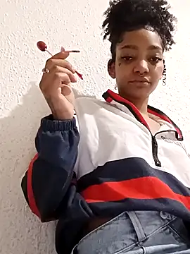 Snapshot of Laanegraofficial_ chatting on January 2025 06:02:02 PM Laanegraofficial online show from January 2025 06:02:02 PM