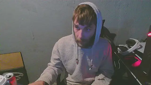 Snapshot of Superoz77 chatting on December 2024 06:17:01 PM Superoz77 online show from December 2024 06:17:01 PM