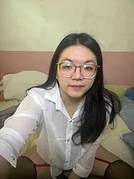 liu195874 online show from February 2026 07:27:02 AM
