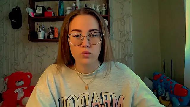 luxie milady online show from October 2025 08:59:01 AM