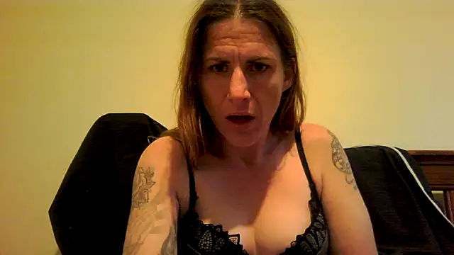 Steff8u online show from December 2025 08:40:01 PM