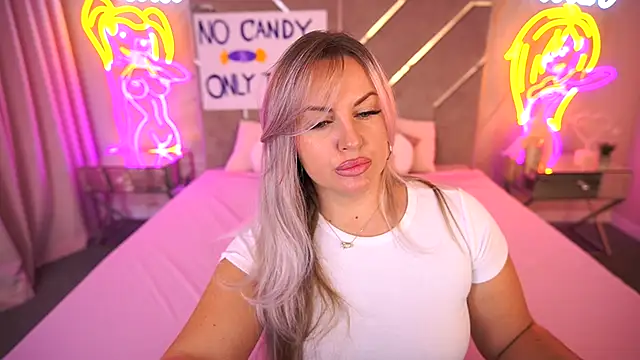 KiraCandyS online show from November 2025 10:09:02 PM