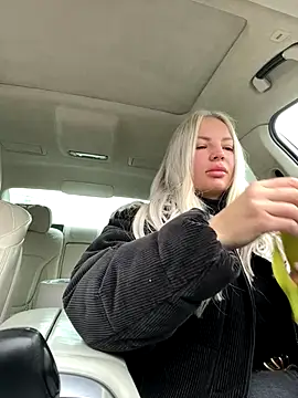 Jessy Jo online show from November 2025 06:45:02 AM