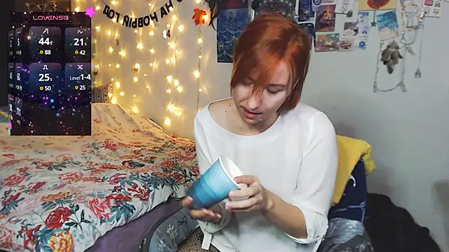 Snapshot of licentia__poetica chatting on December 2024 10:13:02 PM licentia  poetica online show from December 2024 10:13:02 PM