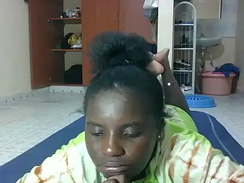 Snapshot of hotebbbyy chatting on February 2026 07:12:01 PM hotebbbyy online show from February 2026 07:12:01 PM