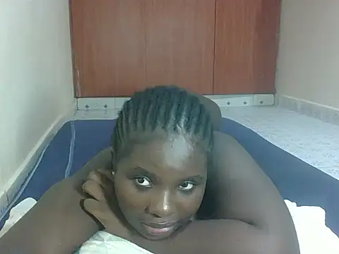 Snapshot of hotebbbyy chatting on April 2026 12:18:01 PM hotebbbyy online show from April 2026 12:18:01 PM