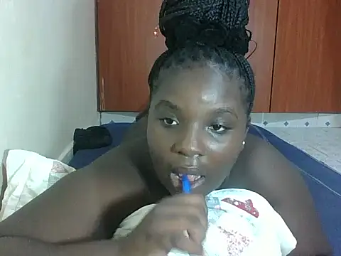 Snapshot of hotebbbyy chatting on May 2026 05:52:01 PM hotebbbyy online show from May 2026 05:52:01 PM