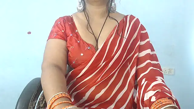 Snapshot of sapna-ji chatting on November 2025 05:40:01 AM sapna-ji online show from November 2025 05:40:01 AM