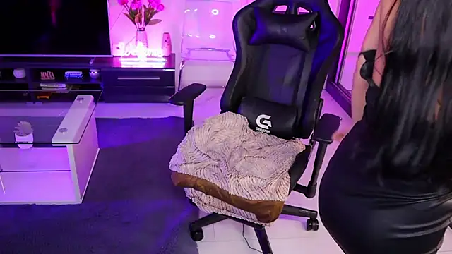 Beauty Anne online show from March 2025 10:52:01 AM