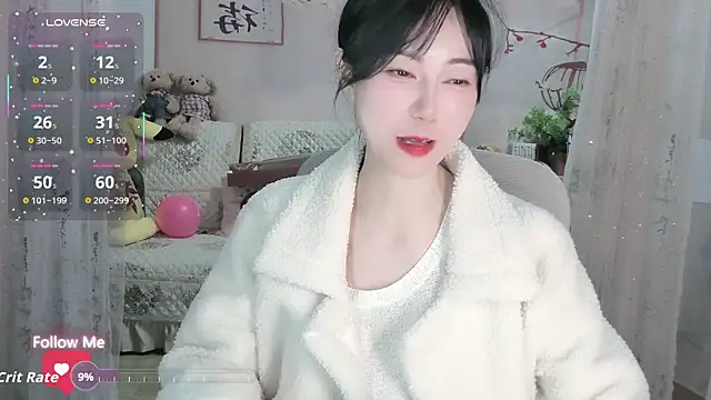 Lisa-s online show from October 2025 01:28:01 PM