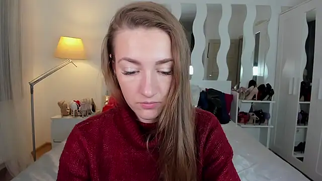 KateRedgar online show from February 2025 02:01:01 PM