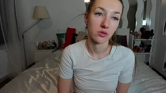 KateRedgar online show from March 2025 11:53:02 PM