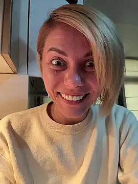 tanyagrey online show from October 2025 06:50:02 AM