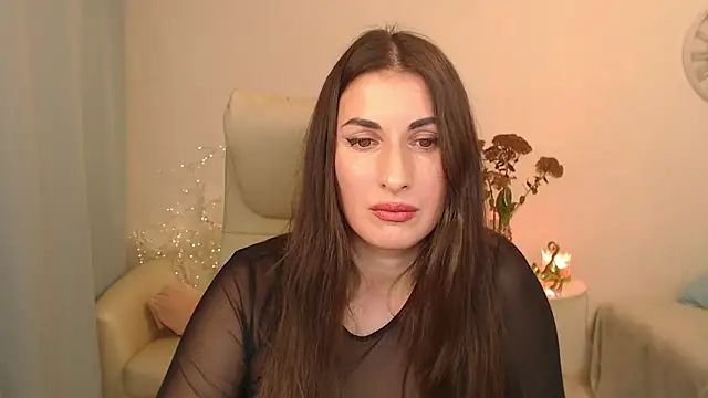 MaryMalory11 online show from November 2025 05:26:01 PM