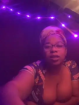 bustypothead online show from December 2024 04:01:02 AM