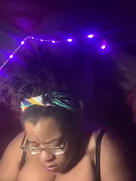 bustypothead online show from December 2024 12:44:01 PM
