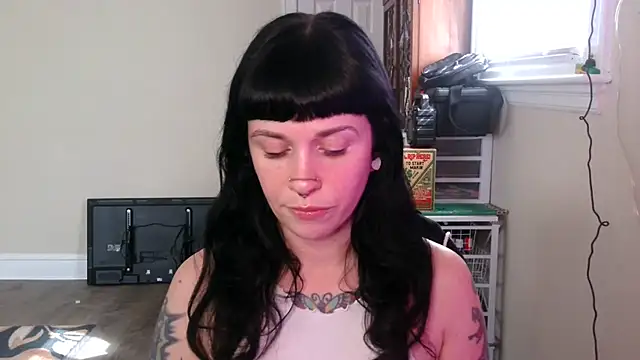 Marcelinegoddess online show from February 2026 04:50:01 PM