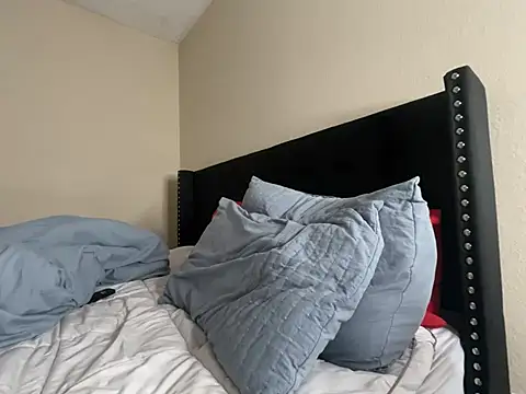 Badgirlbrittt online show from March 2025 07:38:02 PM