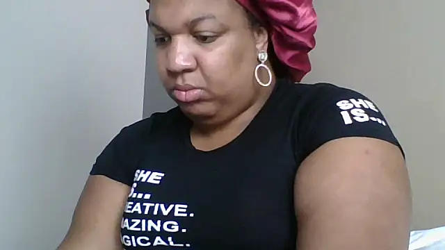 Badgirlbrittt online show from October 2025 01:45:02 PM