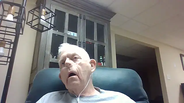 Snapshot of bootlegmanz chatting on September 2025 12:30:01 PM bootlegmanz online show from September 2025 12:30:01 PM