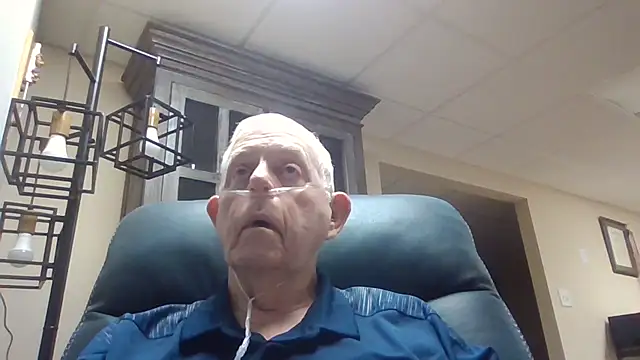 Snapshot of bootlegmanz chatting on September 2025 02:10:01 PM bootlegmanz online show from September 2025 02:10:01 PM