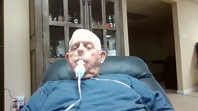 Snapshot of bootlegmanz chatting on September 2025 05:06:01 PM bootlegmanz online show from September 2025 05:06:01 PM