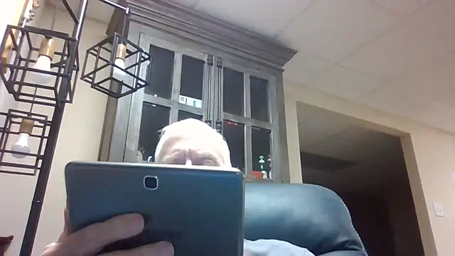 Snapshot of bootlegmanz chatting on September 2025 05:40:02 PM bootlegmanz online show from September 2025 05:40:02 PM