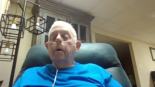 Snapshot of bootlegmanz chatting on October 2025 01:19:01 PM bootlegmanz online show from October 2025 01:19:01 PM