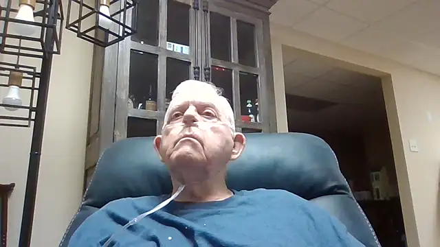Snapshot of bootlegmanz chatting on October 2025 12:46:01 PM bootlegmanz online show from October 2025 12:46:01 PM
