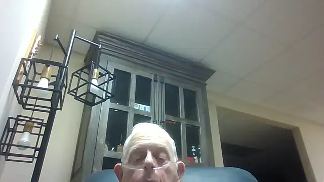 Snapshot of bootlegmanz chatting on October 2025 01:25:02 PM bootlegmanz online show from October 2025 01:25:02 PM