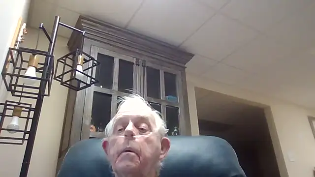 Snapshot of bootlegmanz chatting on March 2026 09:53:02 PM bootlegmanz online show from March 2026 09:53:02 PM