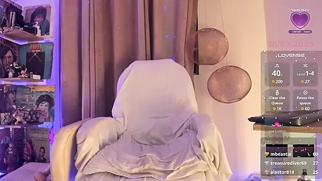 Snapshot of BarbieVenus chatting on March 2025 07:48:01 AM BarbieVenus online show from March 2025 07:48:01 AM